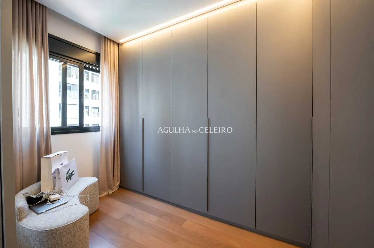 Apartamento decorado em prédio novo com infraestrutura moderna e lazer completo – 18745
