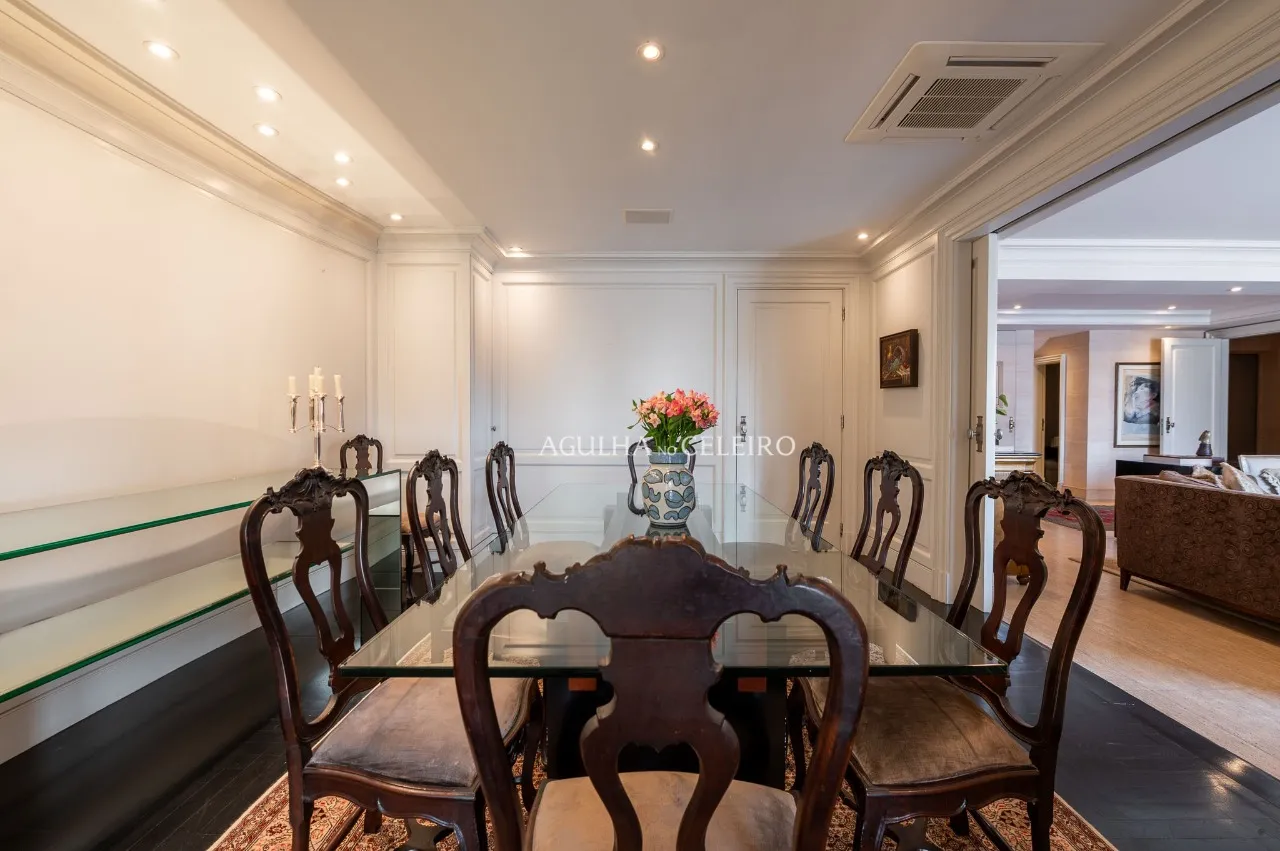 Apartamento Duplex na melhor e mais privada rua do Itaim Bibi – 20878