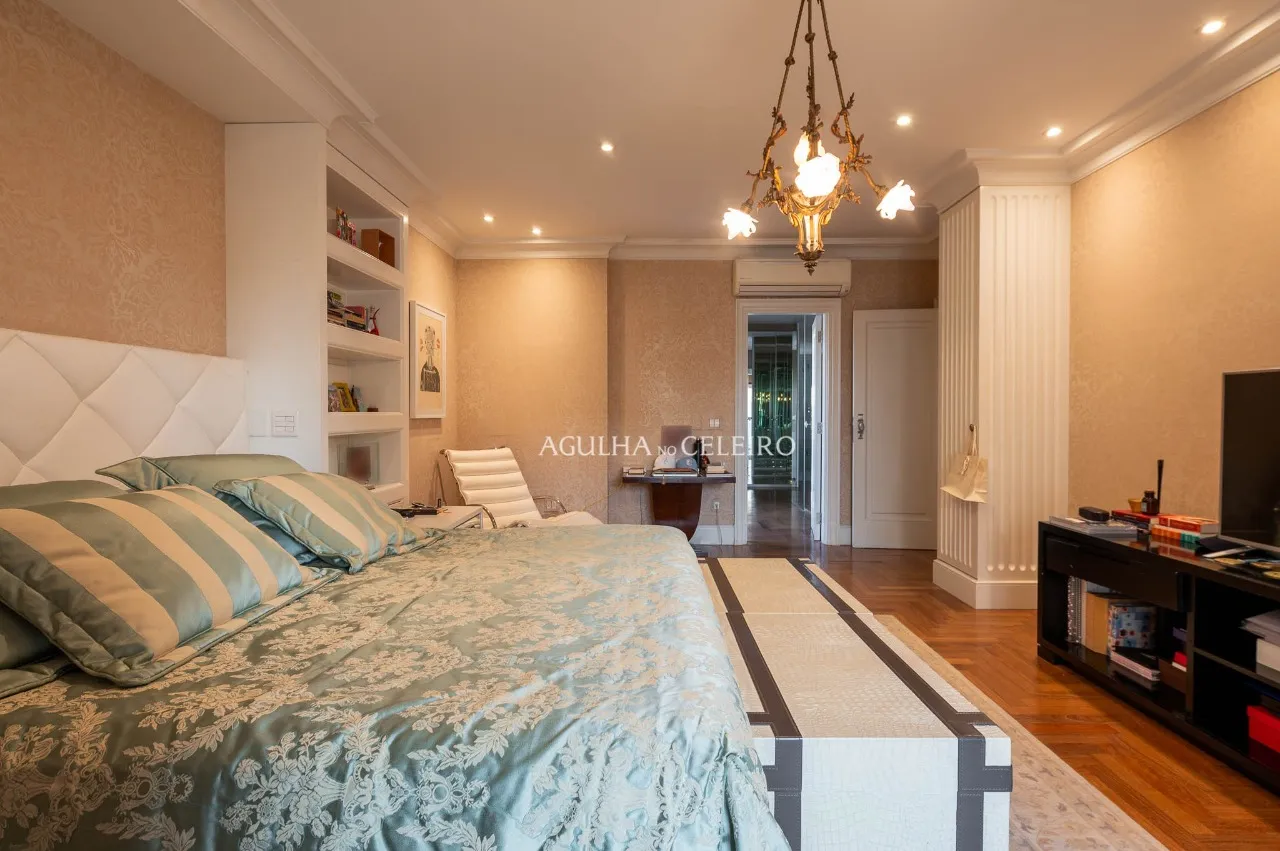 Apartamento Duplex na melhor e mais privada rua do Itaim Bibi – 20878