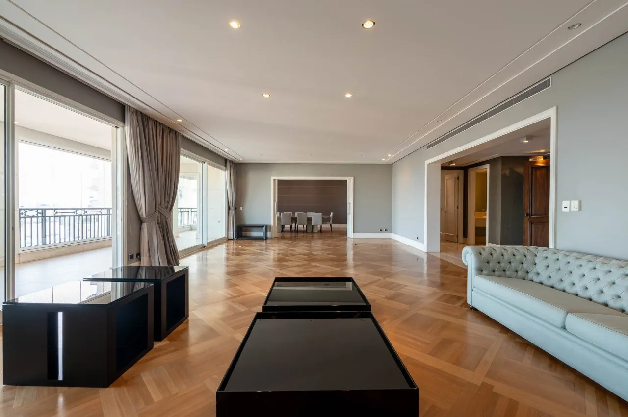 Apartamento amplo com vista à venda no Jardim América – 22027