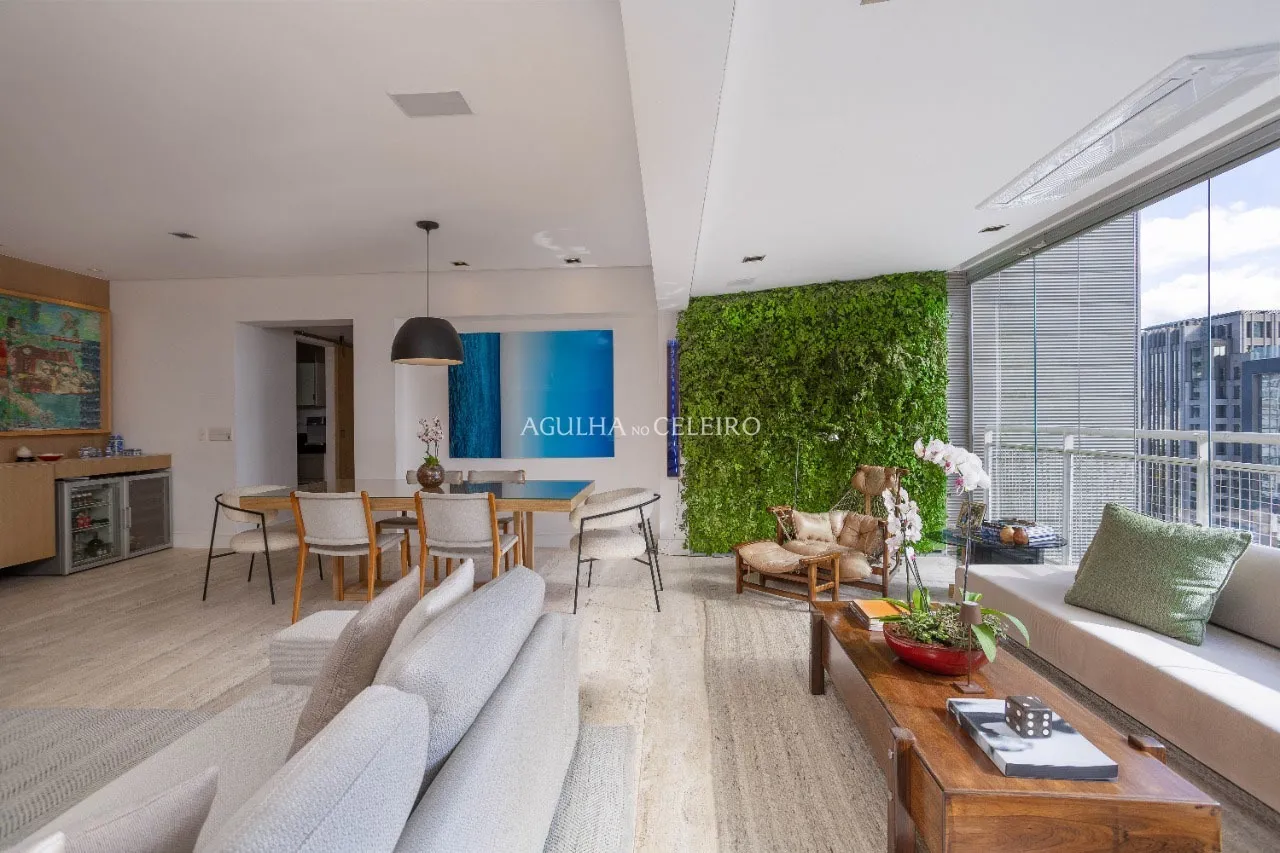 Itaim Bibi: 169m² com Projeto Triplex Arquitetura em Rua Nobre – 22050