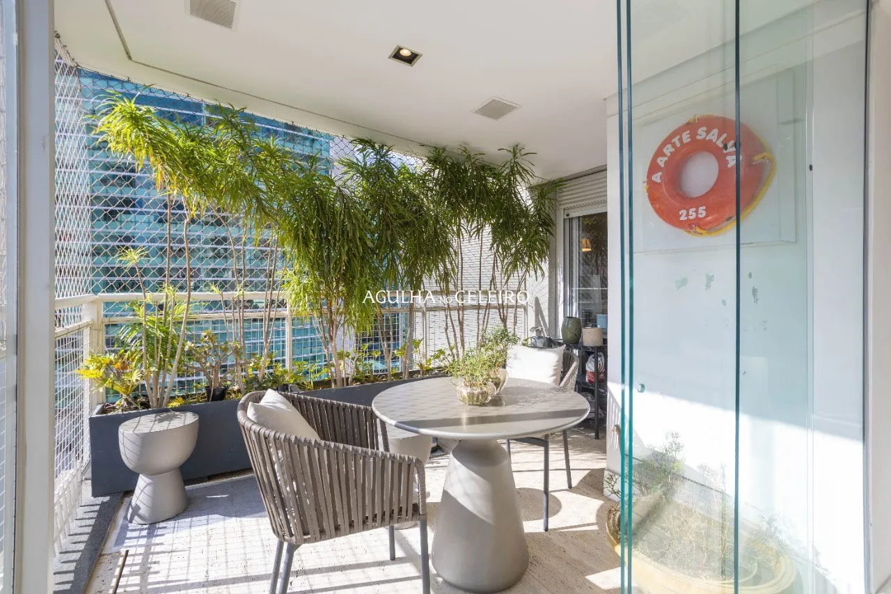 Itaim Bibi: 169m² com Projeto Triplex Arquitetura em Rua Nobre – 22050