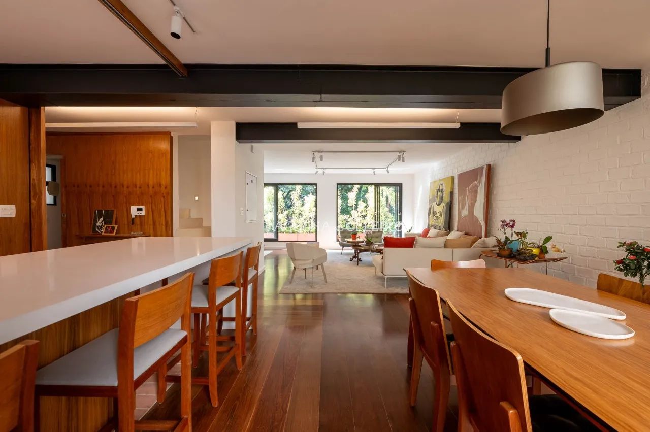 Casa reformada à venda na Vila Madalena. – 22162