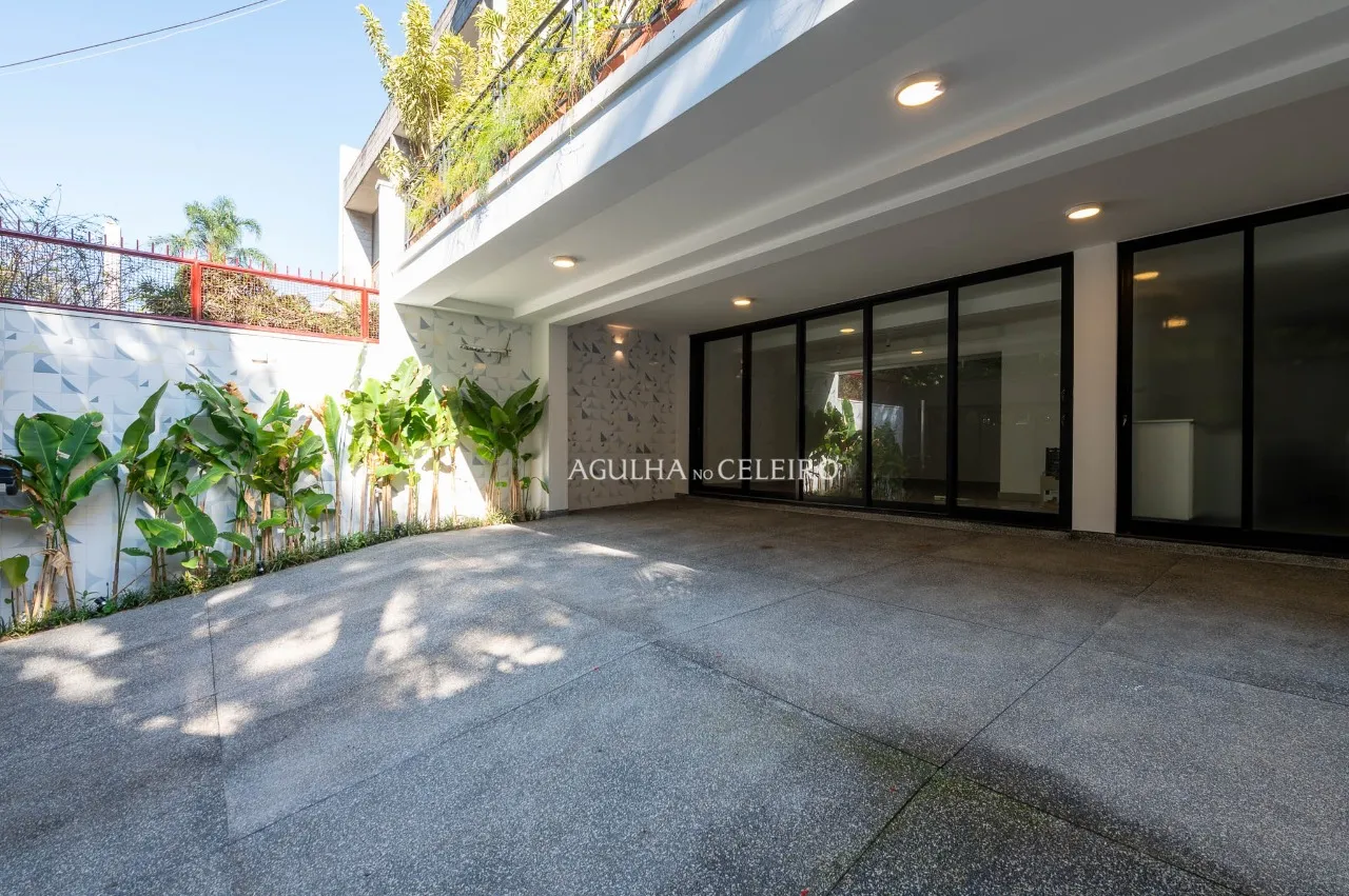 Casa reformada à venda na Vila Madalena. – 22162