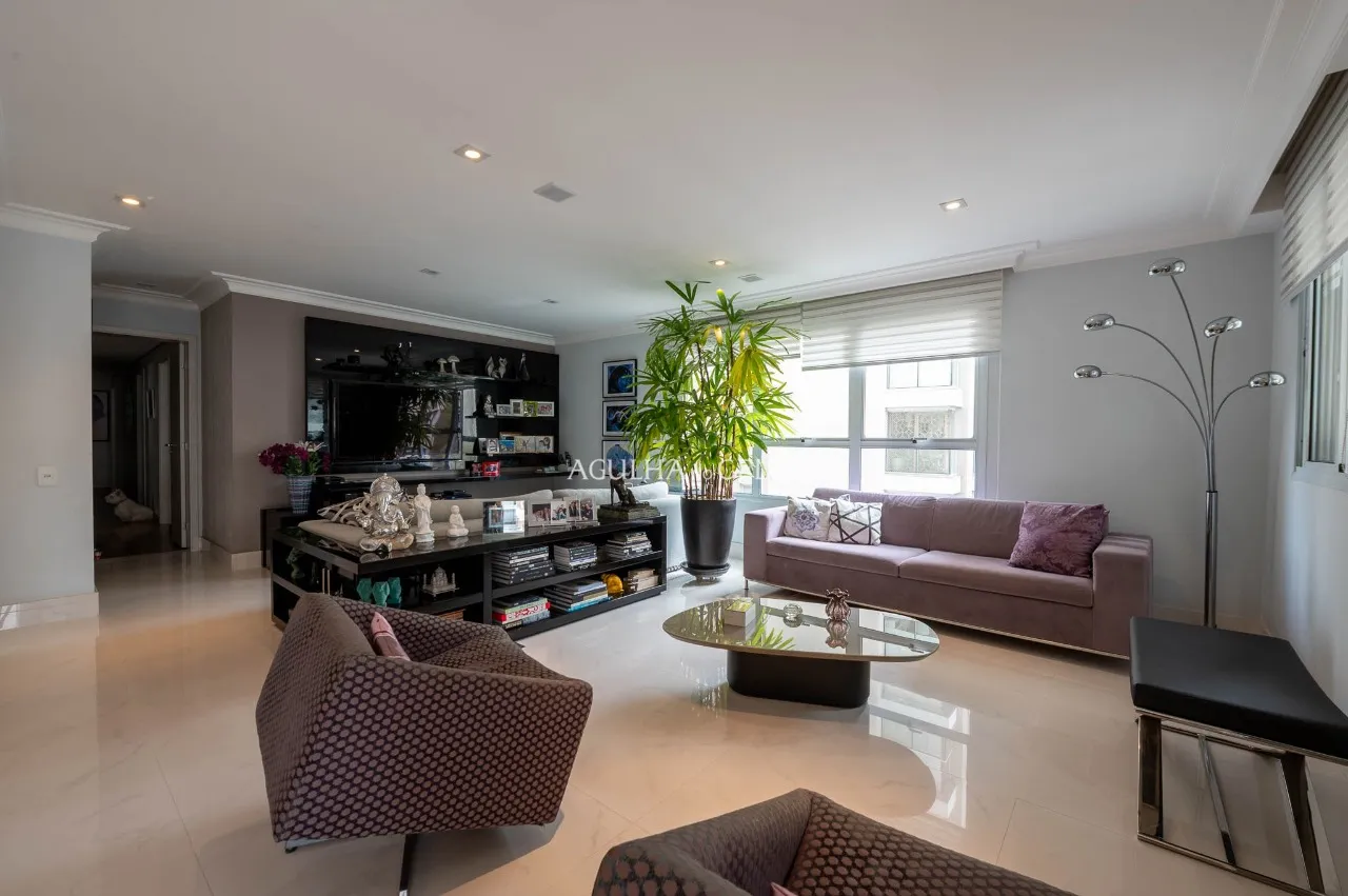 Elegância e praticidade no coração de Pinheiros. – 22186