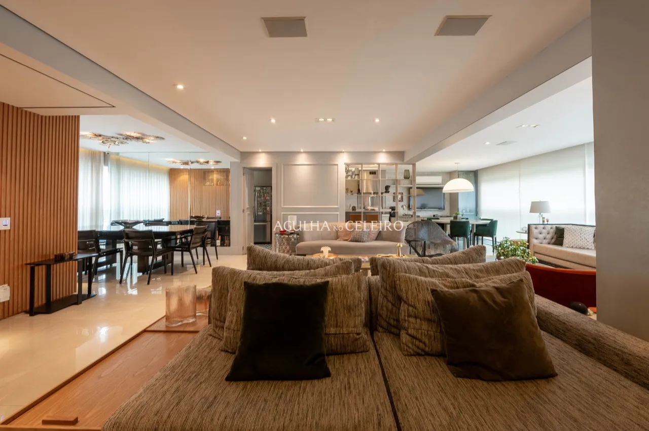 Apartamento reformado à venda na Vila Mariana. – 22295