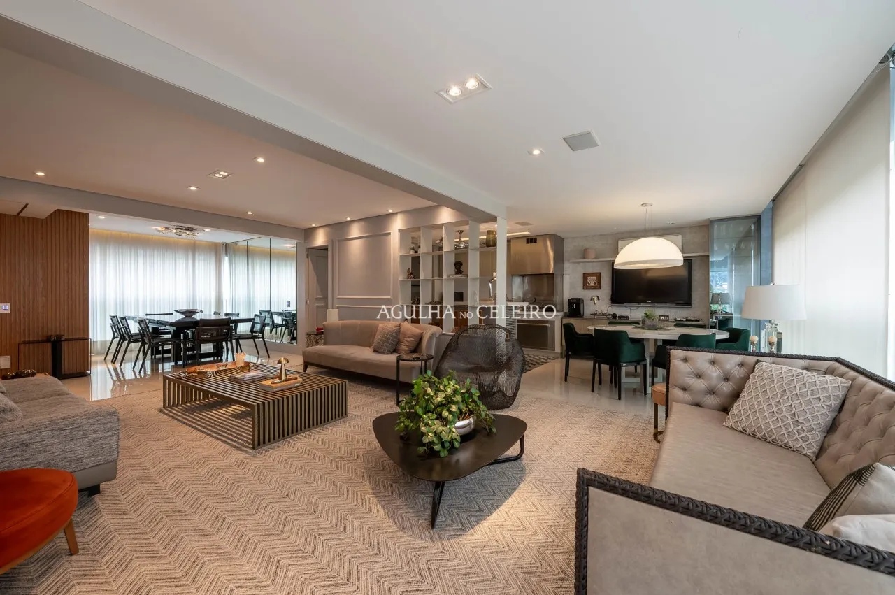 Apartamento reformado à venda na Vila Mariana. – 22295
