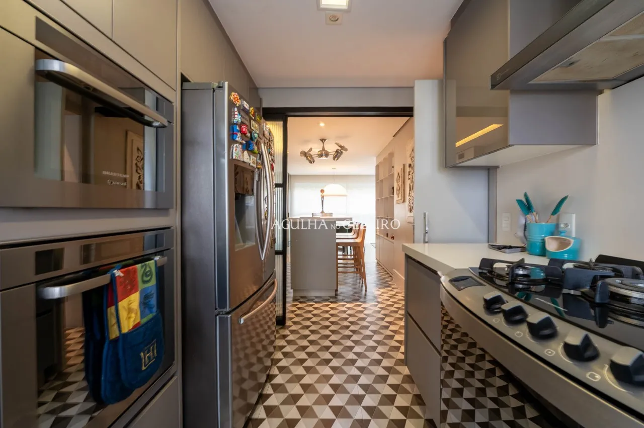 Apartamento reformado à venda na Vila Mariana. – 22295