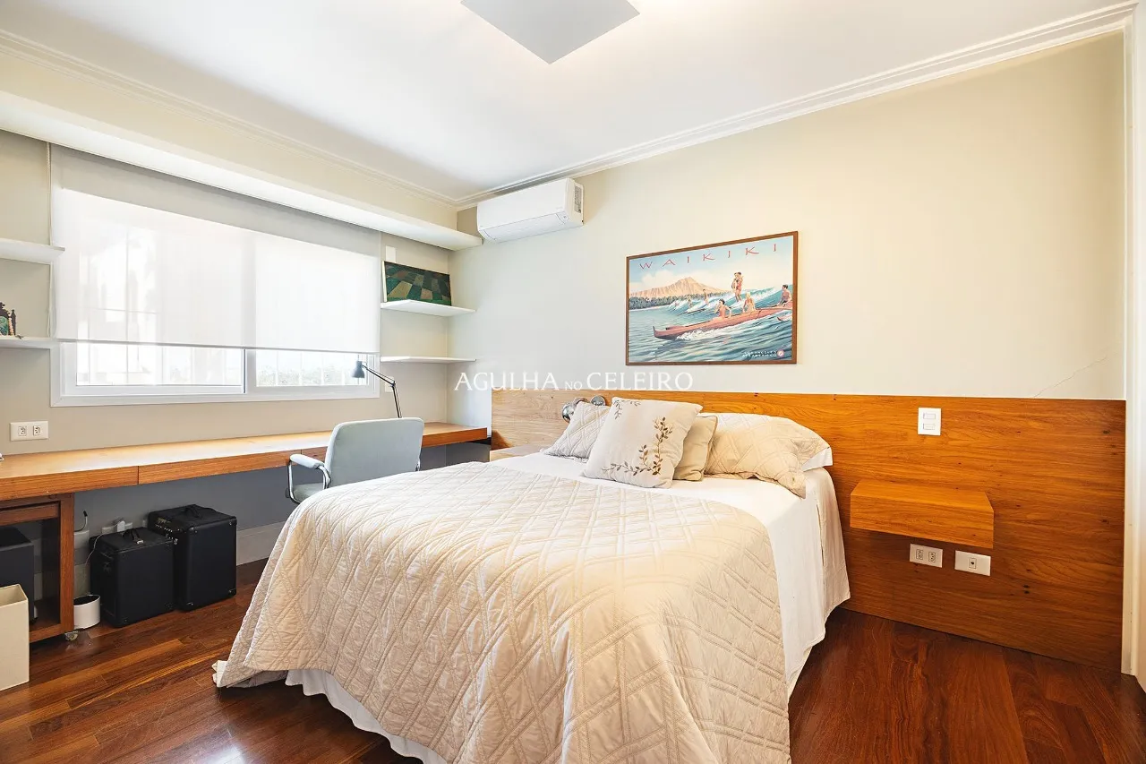 Casa espaçosa e elegente no Alto de Pinheiros próxima ao Colégio Santa Cruz – 22329