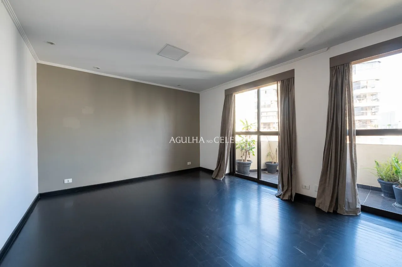 Cobertura charmosa à venda na Vila Nova Conceição – 22460