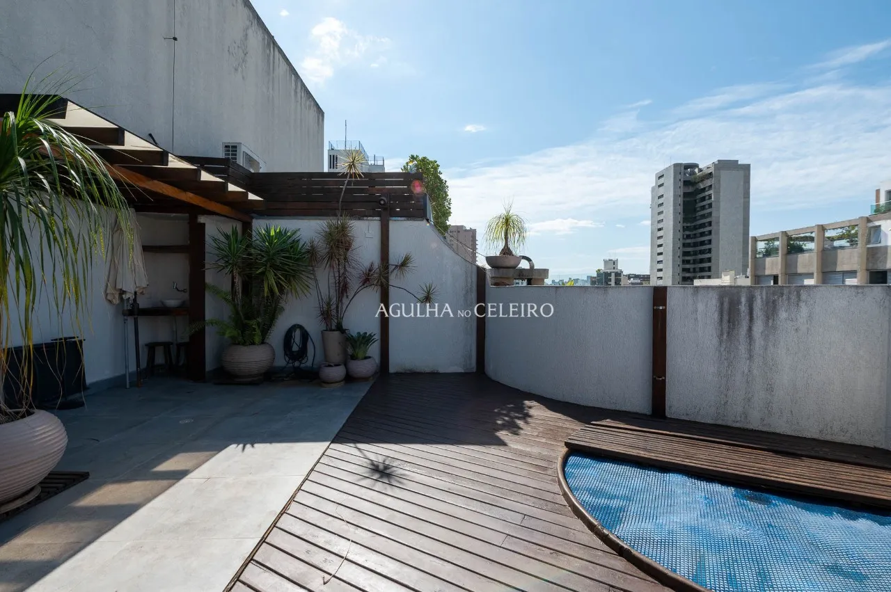Cobertura charmosa à venda na Vila Nova Conceição – 22460