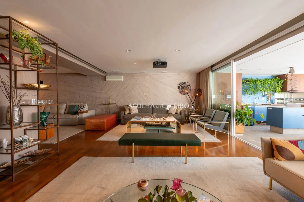 Apartamento com varanda gourmet em rua muito desejada à venda no Itaim Bibi. – 22477