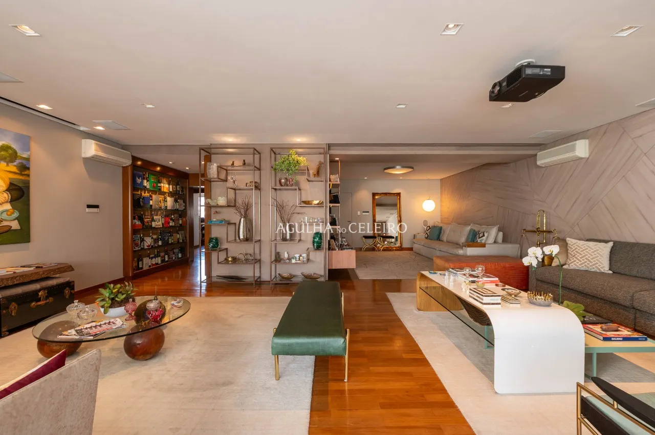 Apartamento com varanda gourmet em rua muito desejada à venda no Itaim Bibi. – 22477