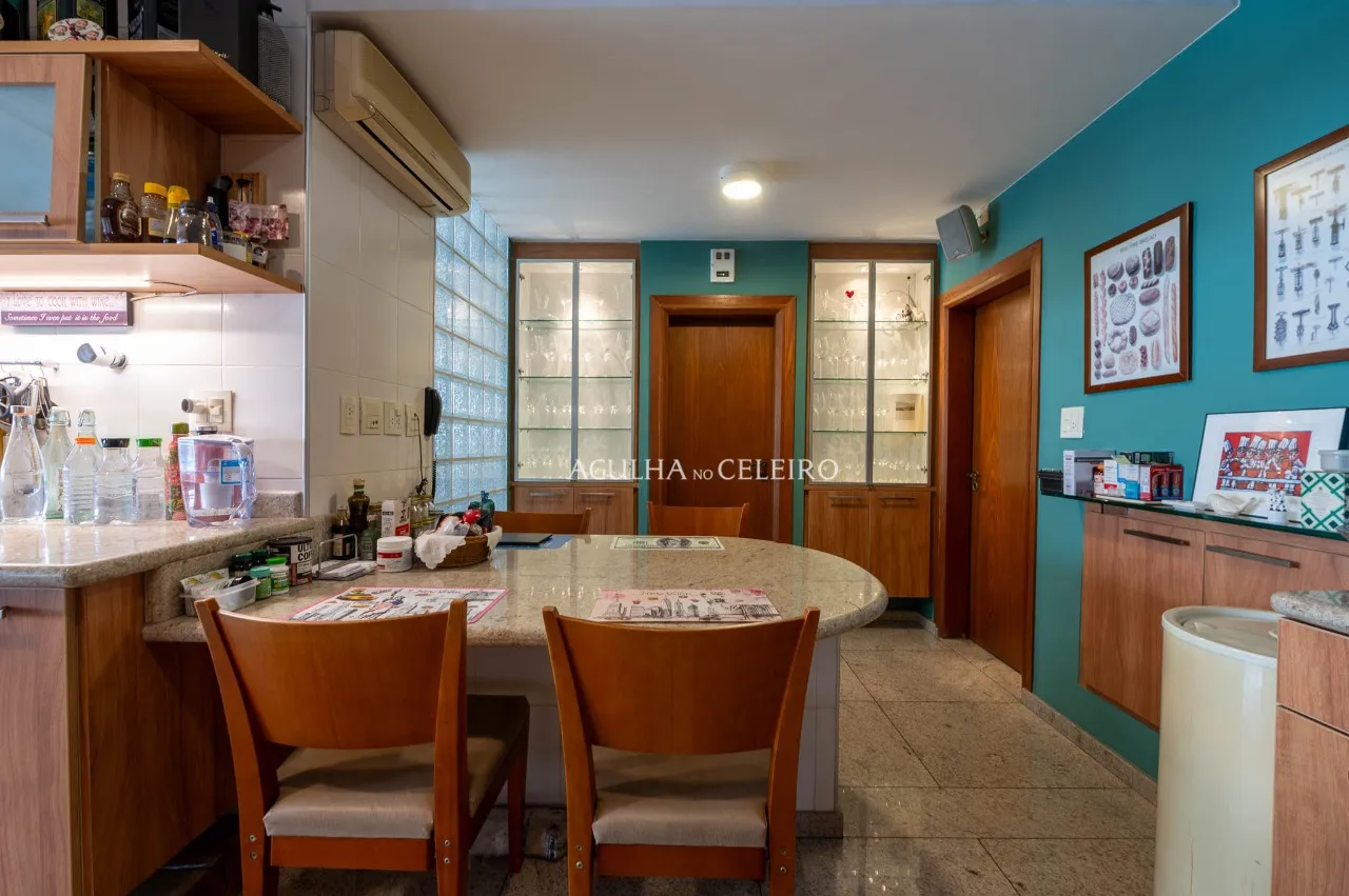 Apartamento com varanda gourmet em rua muito desejada à venda no Itaim Bibi. – 22477