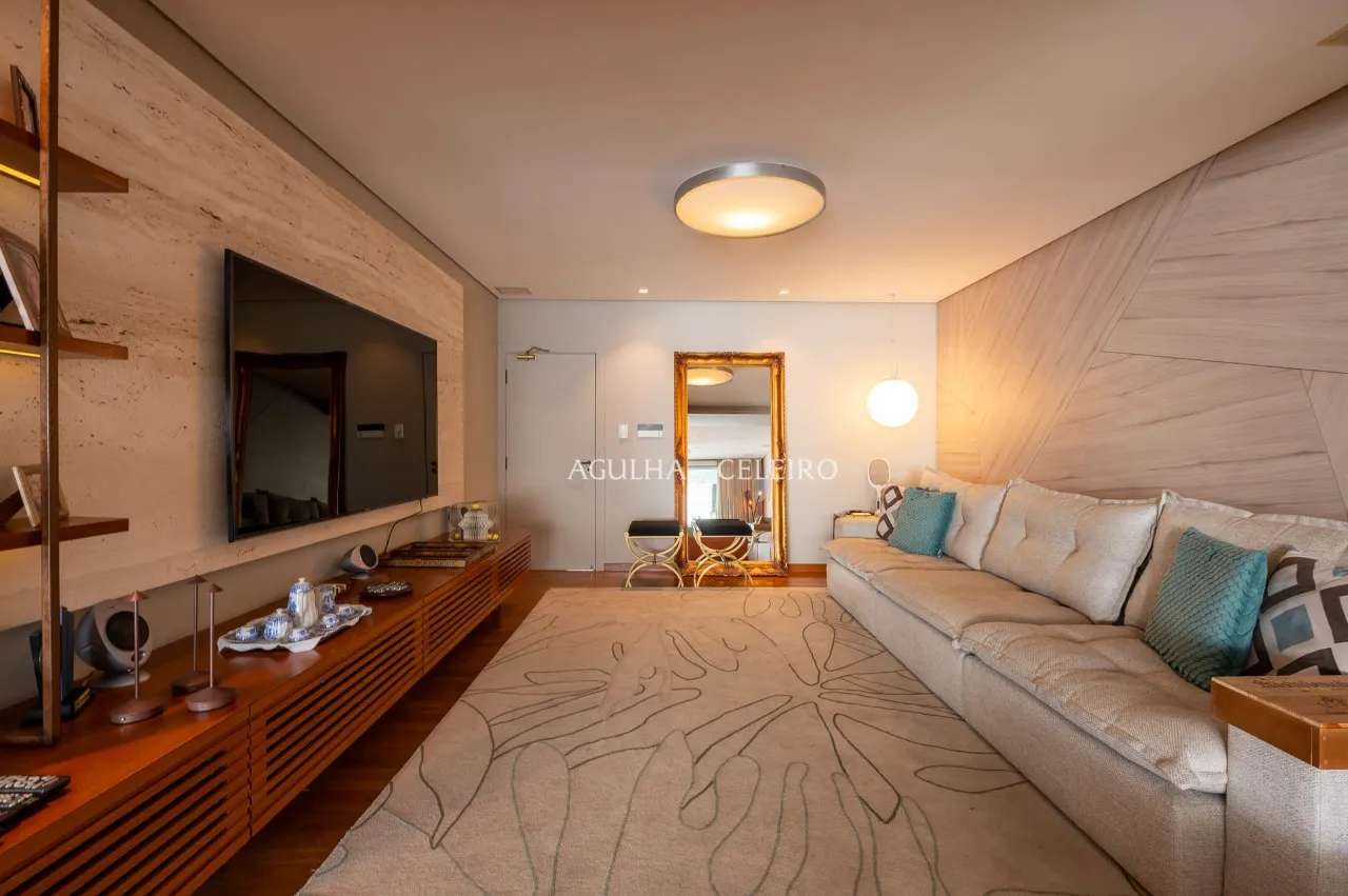 Apartamento com varanda gourmet em rua muito desejada à venda no Itaim Bibi. – 22477