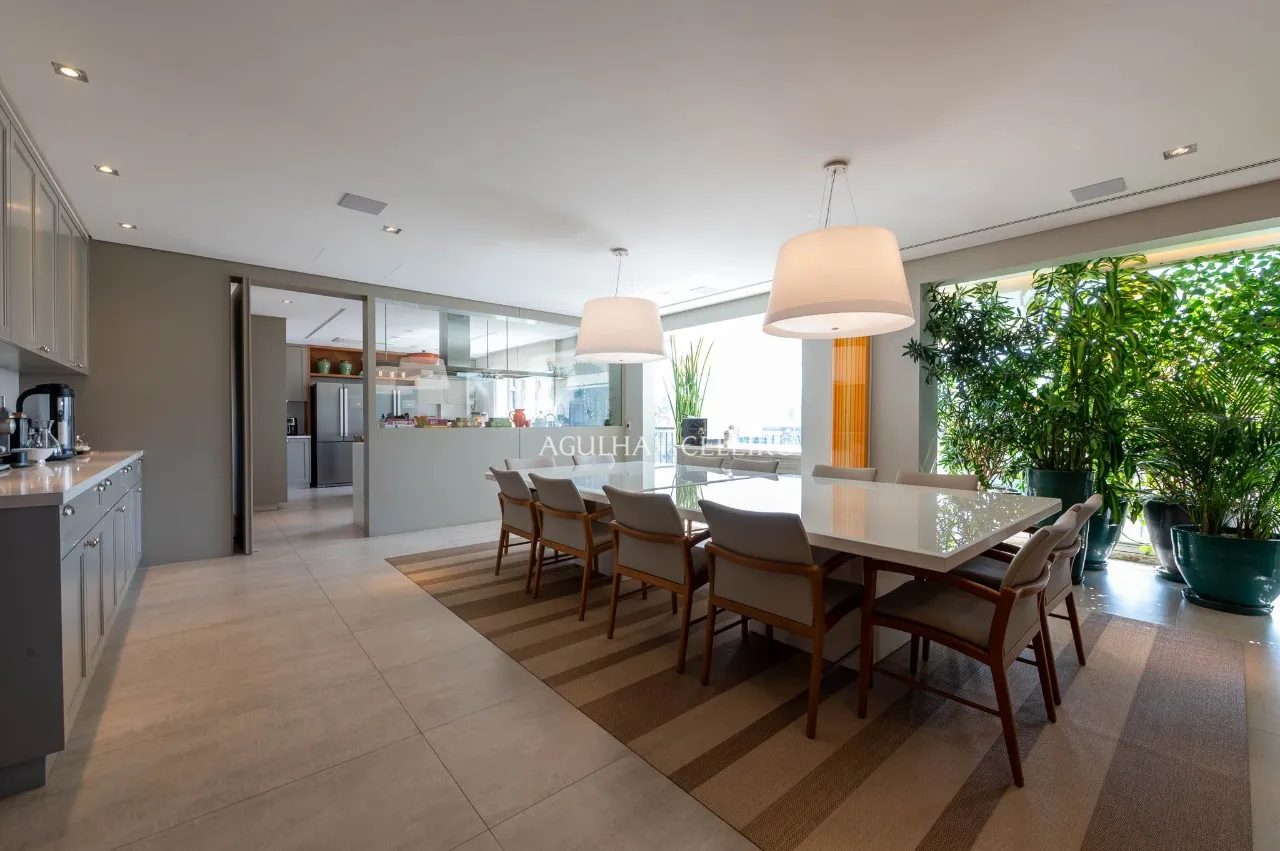 Apartamento de 607 m² com vista privilegiada para o Palácio Tangará – 22503