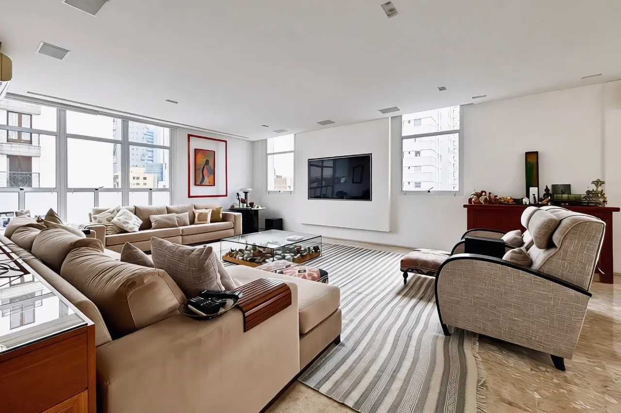 Apartamento amplo e iluminado à venda no coração do Jardins. – 22506