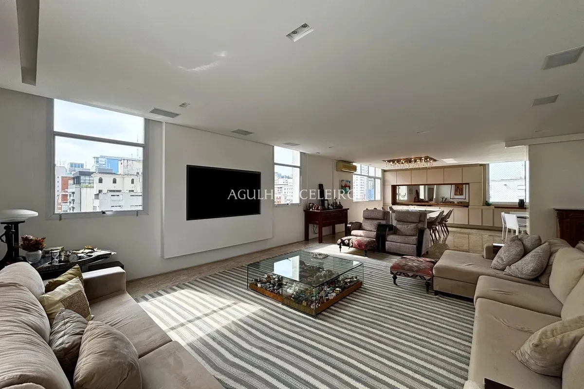 Apartamento amplo e iluminado à venda no coração do Jardins. – 22506