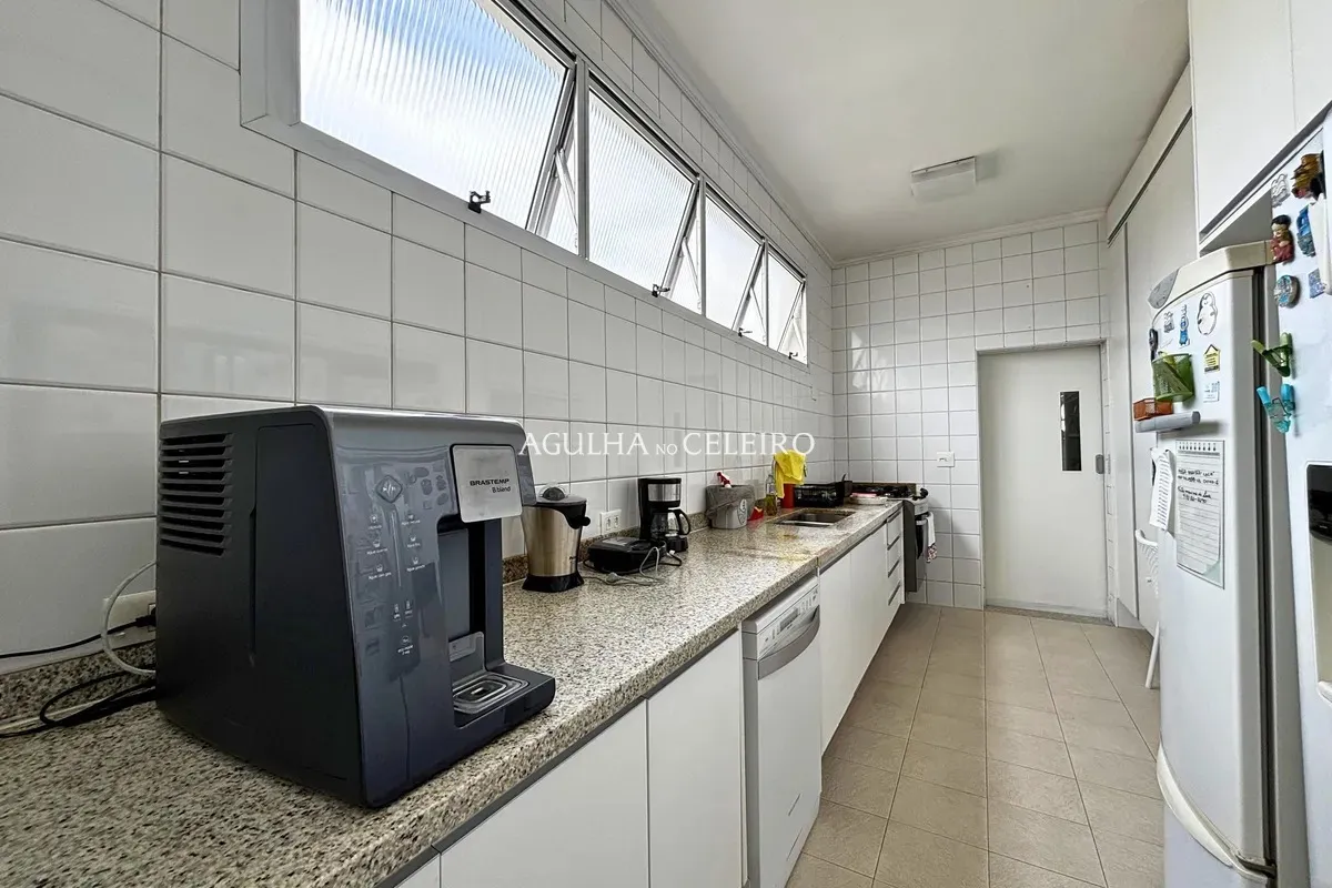 Apartamento amplo e iluminado à venda no coração do Jardins. – 22506