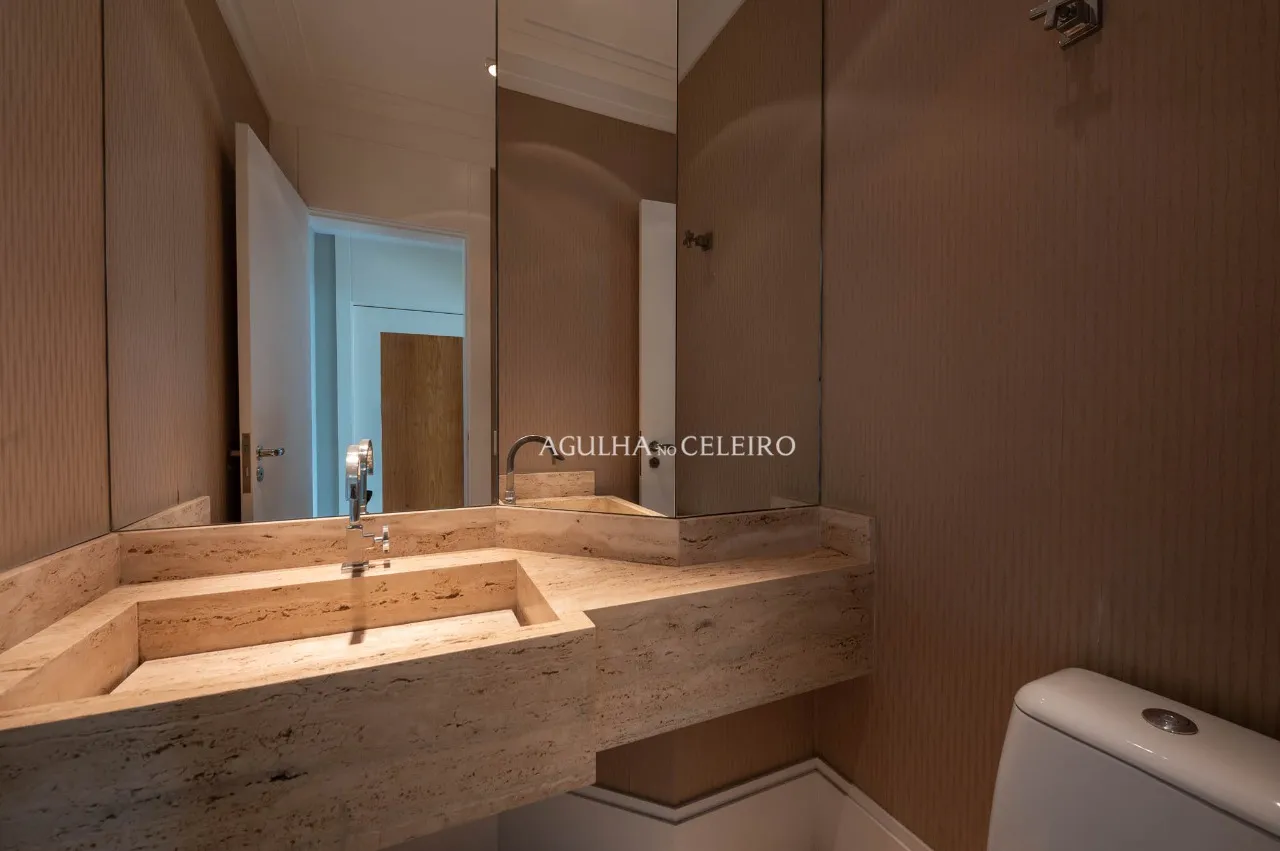Apartamento em prédio muito especial à venda na Vila Nova Conceição. – 22527