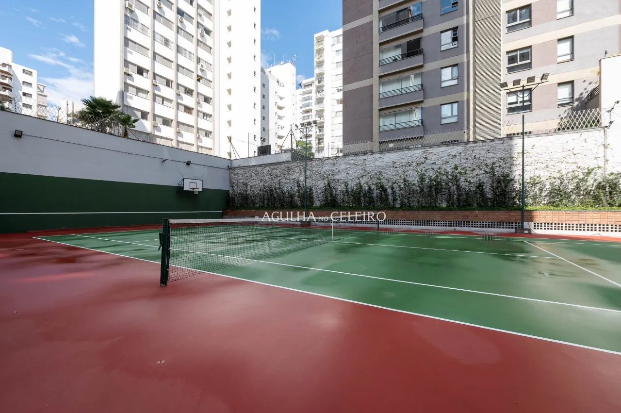 Apartamento em prédio muito especial à venda na Vila Nova Conceição. – 22527