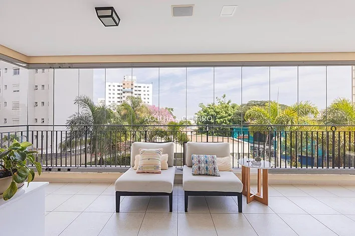 Espaço, vista permanente e quatro suítes no Paraíso – 22530
