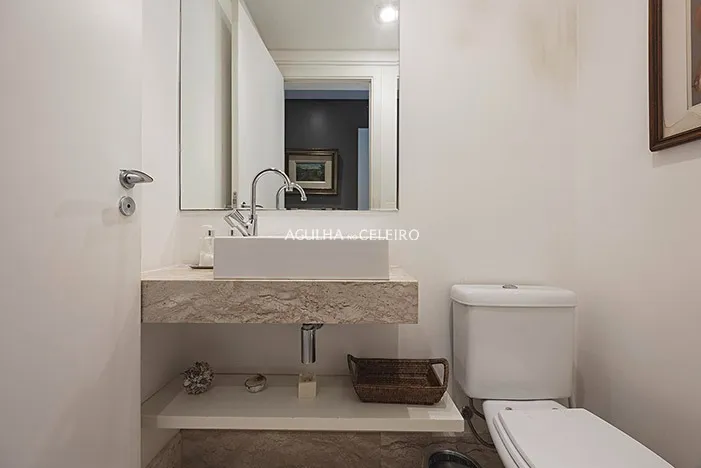 Espaço, vista permanente e quatro suítes no Paraíso – 22530