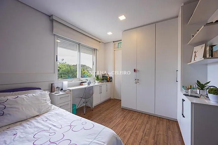 Espaço, vista permanente e quatro suítes no Paraíso – 22530