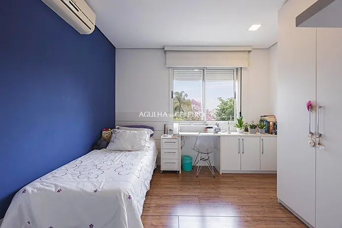 Espaço, vista permanente e quatro suítes no Paraíso – 22530