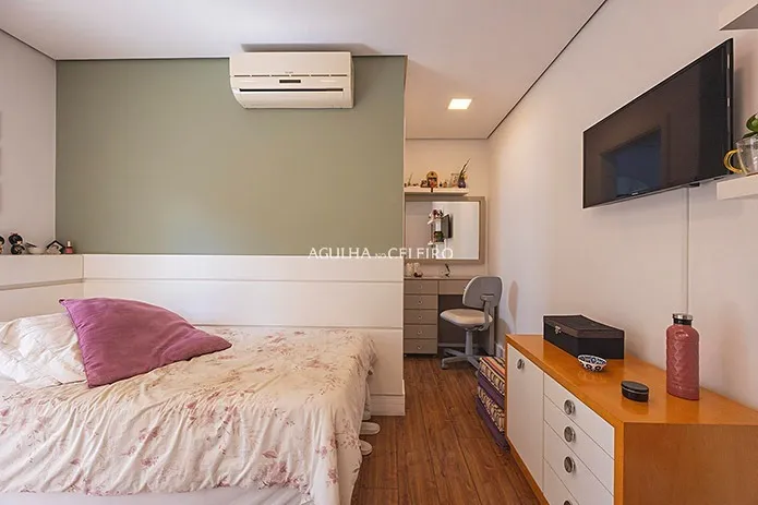 Espaço, vista permanente e quatro suítes no Paraíso – 22530