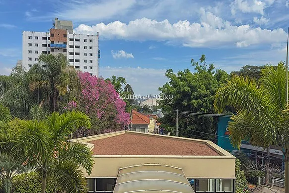 Espaço, vista permanente e quatro suítes no Paraíso – 22530