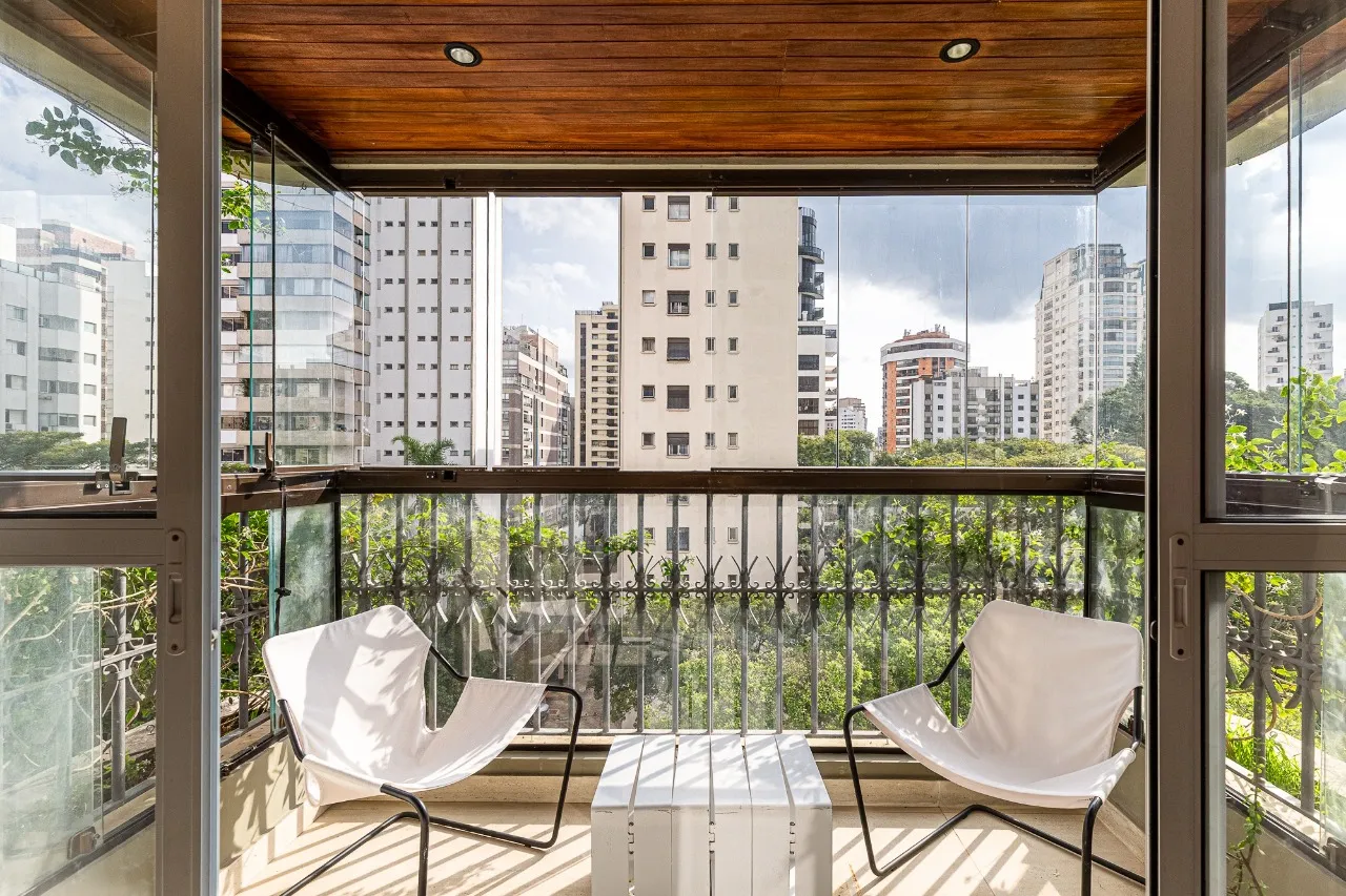 Apartamento reformado na Vila Nova Conceição – 22532
