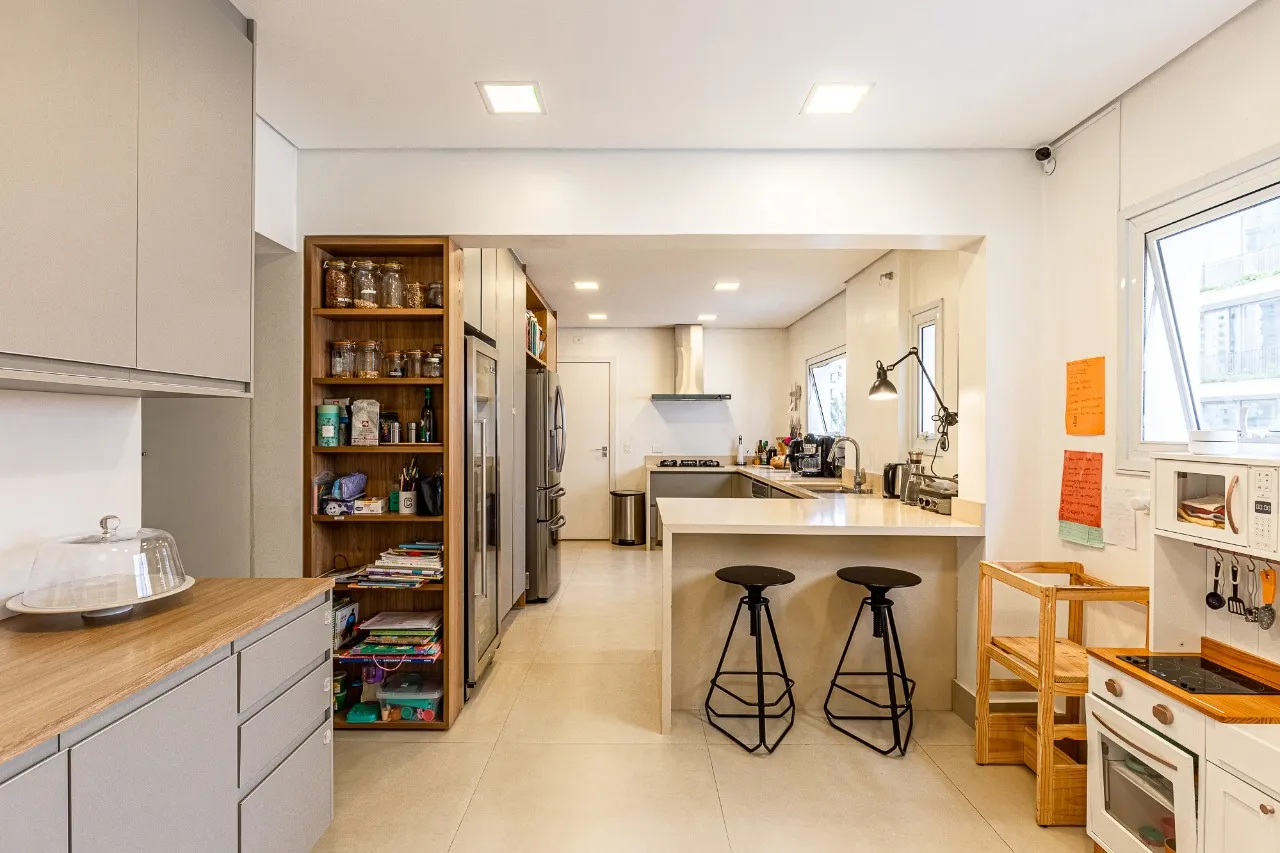 Apartamento reformado na Vila Nova Conceição – 22532
