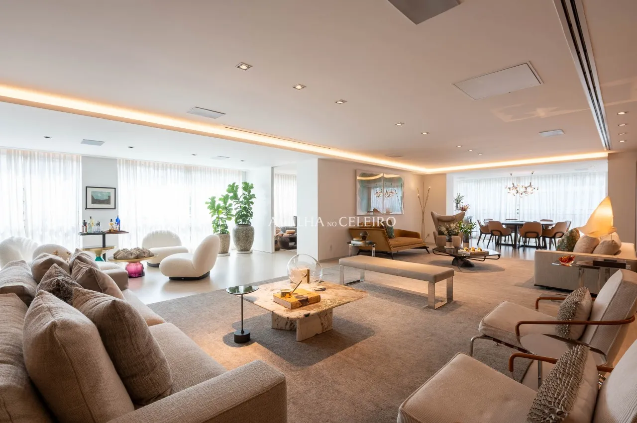 Apartamento na Vila Nova Conceição com assinatura João Armentano. – 22534