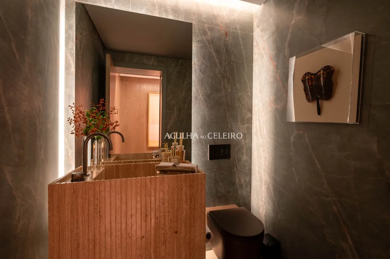 Apartamento na Vila Nova Conceição com assinatura João Armentano. – 22534