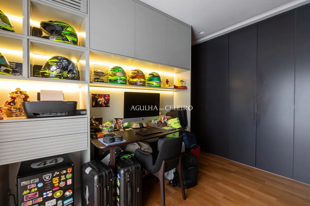 Apartamento na Vila Nova Conceição com assinatura João Armentano. – 22534