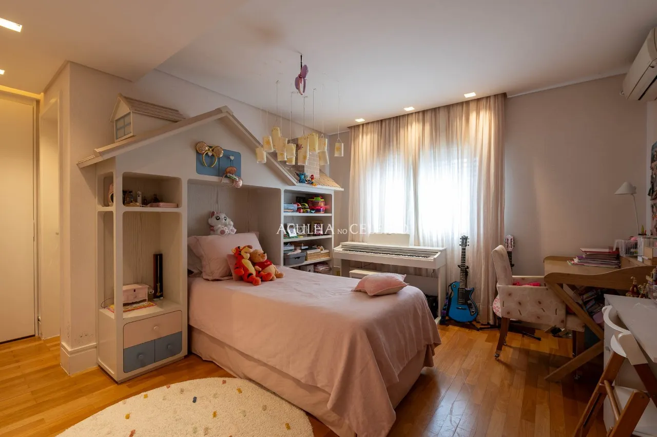 Apartamento na Vila Nova Conceição com assinatura João Armentano. – 22534