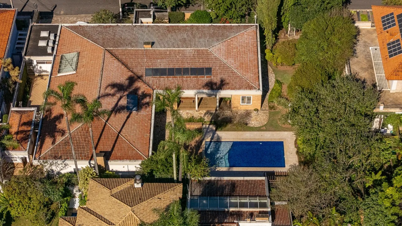 Casa com ares de campo à venda no Brooklin. – 22536