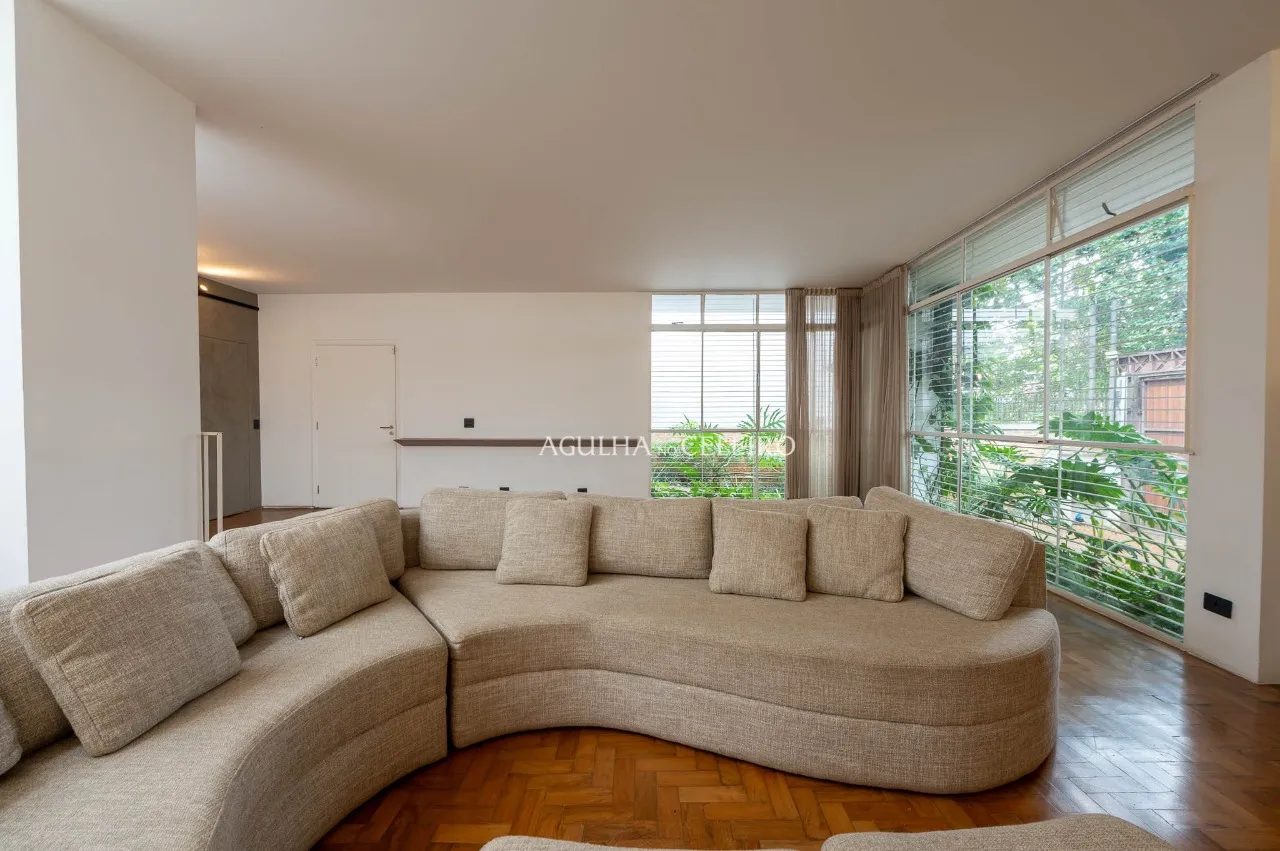Casa charmosa com projeto contemporâneo e jardim encantador. – 22551