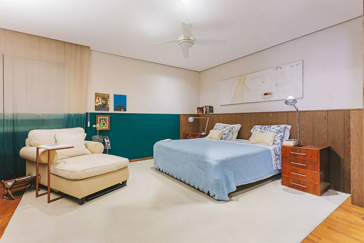 Living integrado à varanda e vista para a cidade, a passos do Parque do Povo – 22557