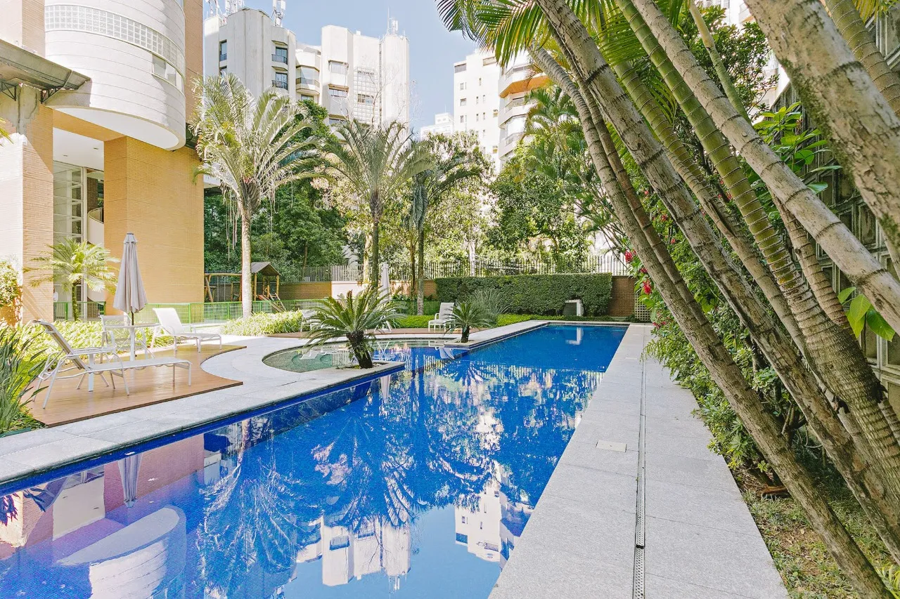 Living integrado à varanda e vista para a cidade, a passos do Parque do Povo – 22557