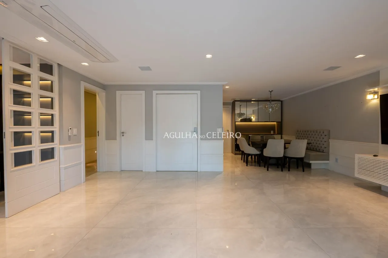 Lindo apartamento de 198m2 no Alto de Pinheiros. – 22570
