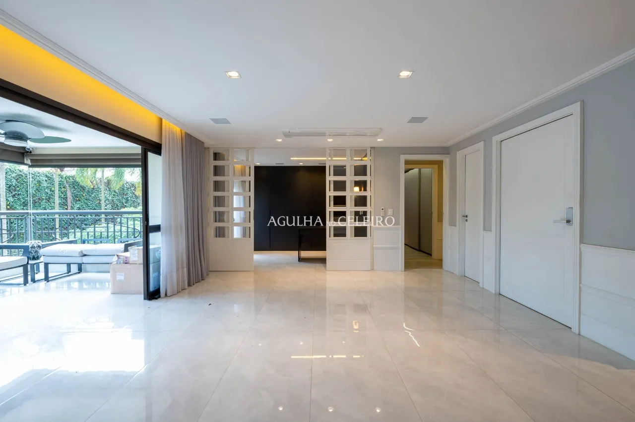 Lindo apartamento de 198m2 no Alto de Pinheiros. – 22570