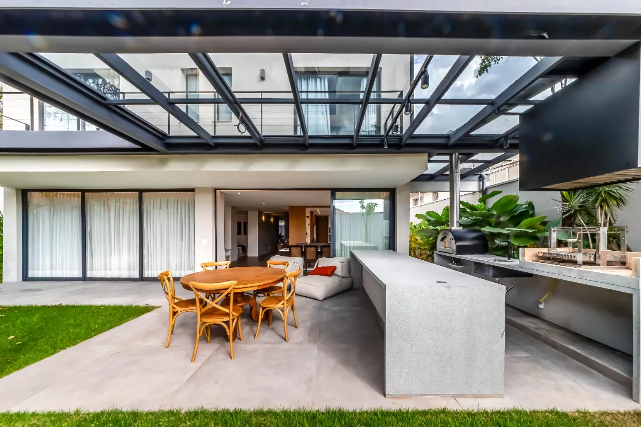 Casa com rooftop, muita luz natural e projeto com integração, para viver bem no Alto de Pinheiros. – 22572