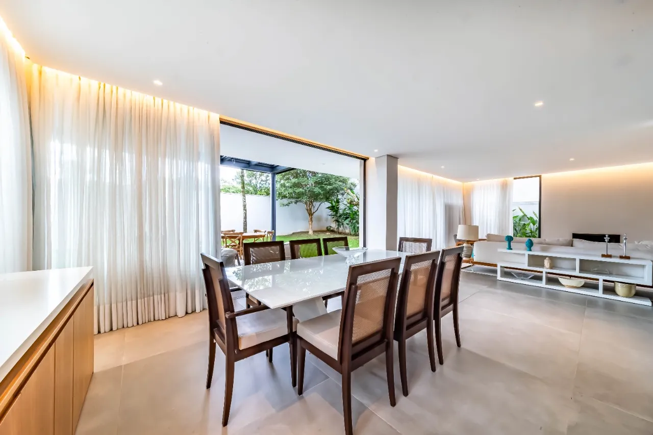Casa com rooftop, muita luz natural e projeto com integração, para viver bem no Alto de Pinheiros. – 22572