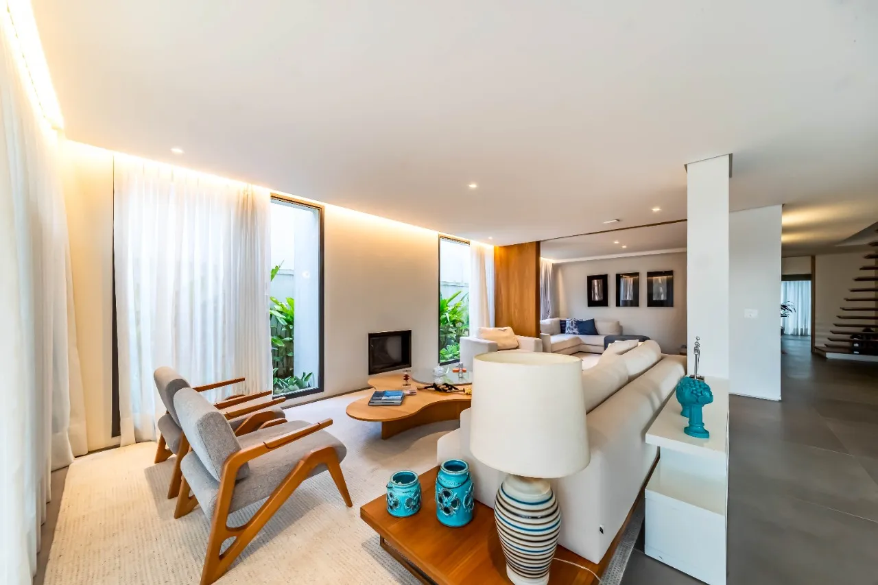 Casa com rooftop, muita luz natural e projeto com integração, para viver bem no Alto de Pinheiros. – 22572