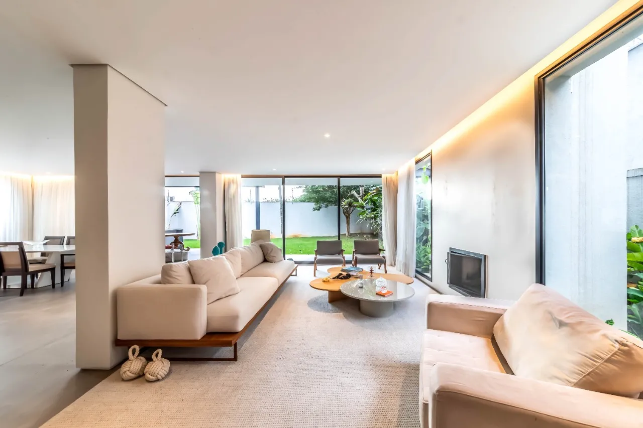 Casa com rooftop, muita luz natural e projeto com integração, para viver bem no Alto de Pinheiros. – 22572