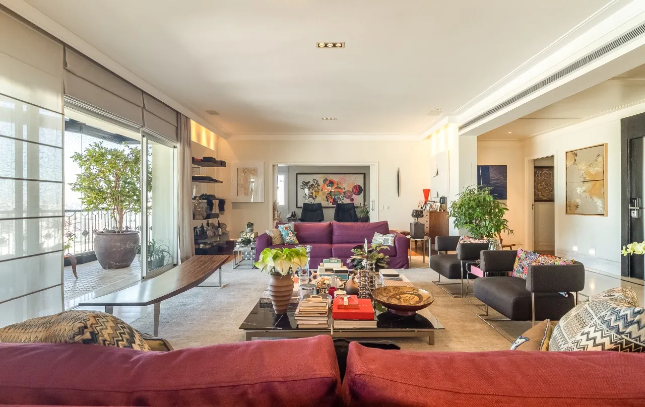 Apartamento com varanda ampla e uma vista que transforma a experiência de morar no Jardim Paulista. – 22573