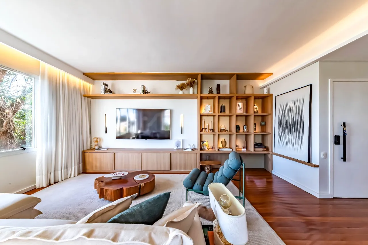 Vista verde eterna para contemplar. Espaços abertos e muita luz natural nessa casa na Vila Madalena. – 22576