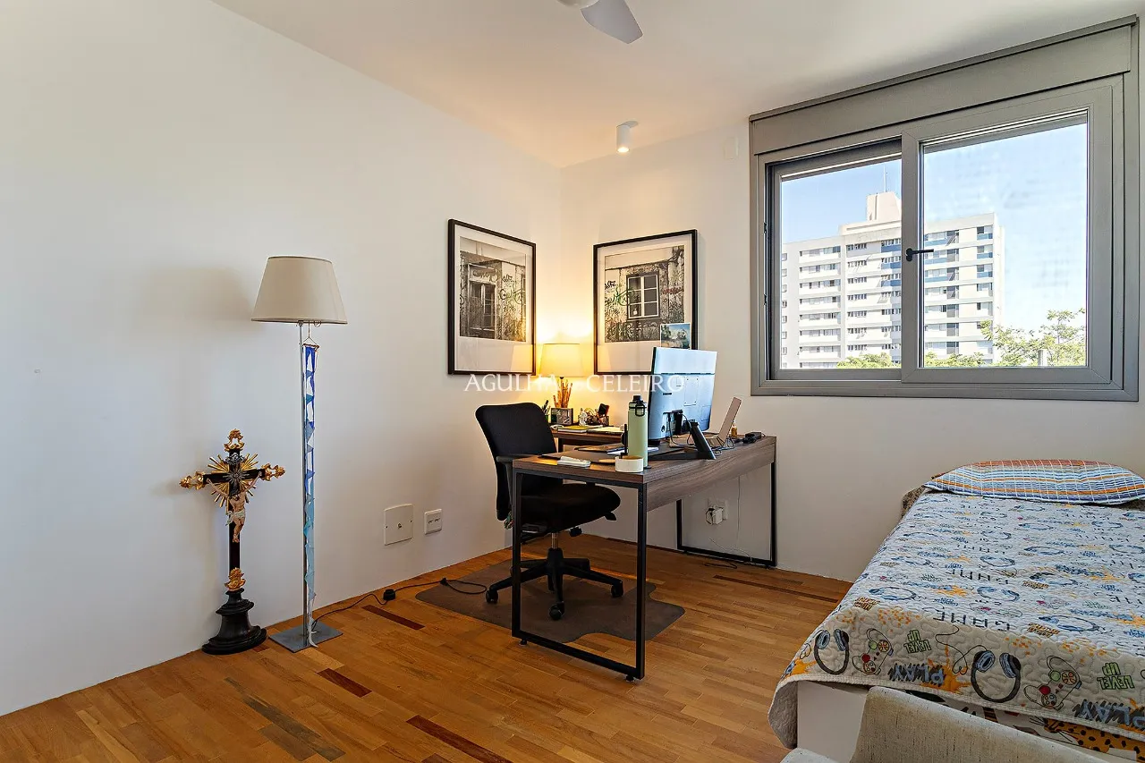 Casa reformada à venda em Alto de Pinheiros. – 22588